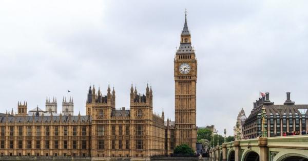معرفی تاریخچه برج ساعت بیگ بن در یک دقیقه London