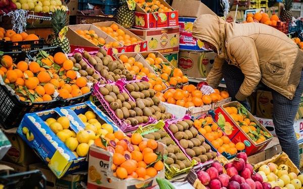 صدر نشینی انبه در بازار میوه ، گیلاس 64 هزار تومان